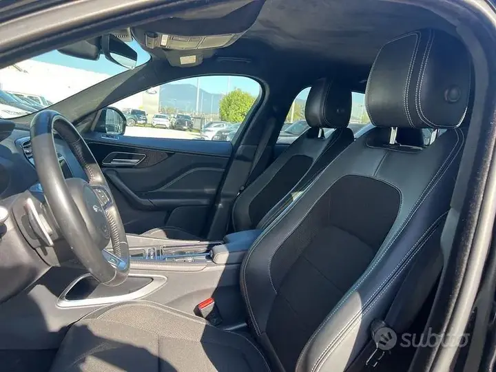 Jaguar F-Pace 2020 photo 3