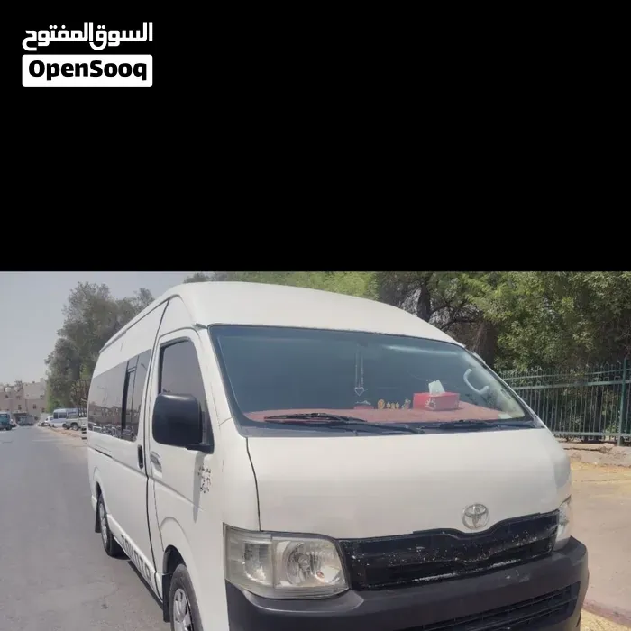 Toyota Hiace 2011 photo 5