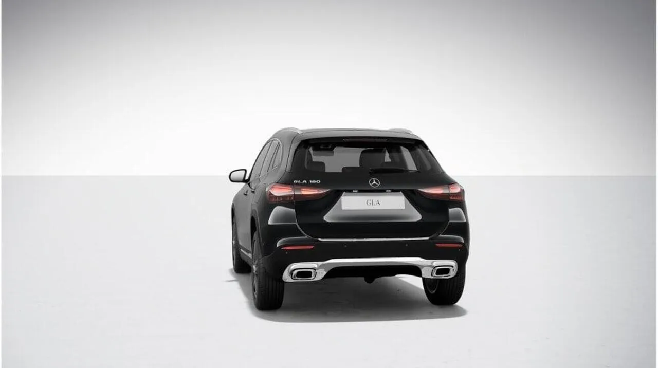 Mercedes-Benz Gla photo 4