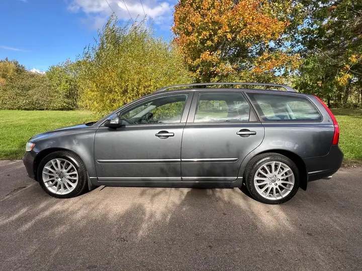 Volvo V50 2012 photo 4
