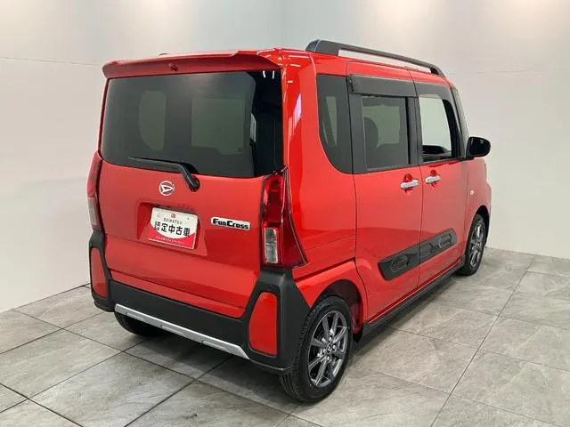 Daihatsu Tanto 2024 photo 3