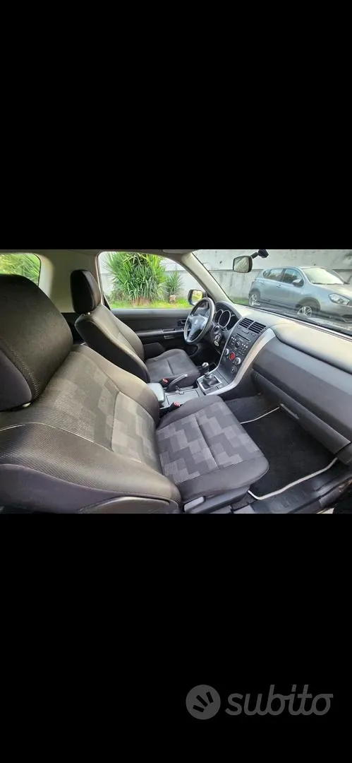 Suzuki Grand Vitara 2012 photo 5