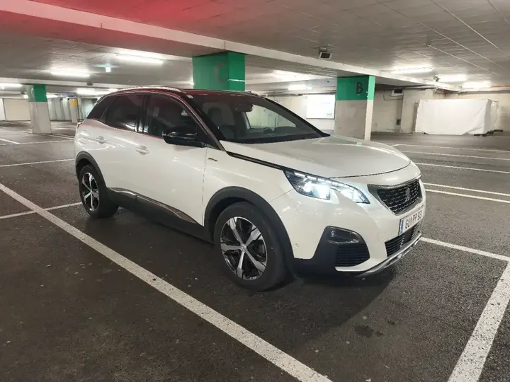 Peugeot 3008 2018 photo 2