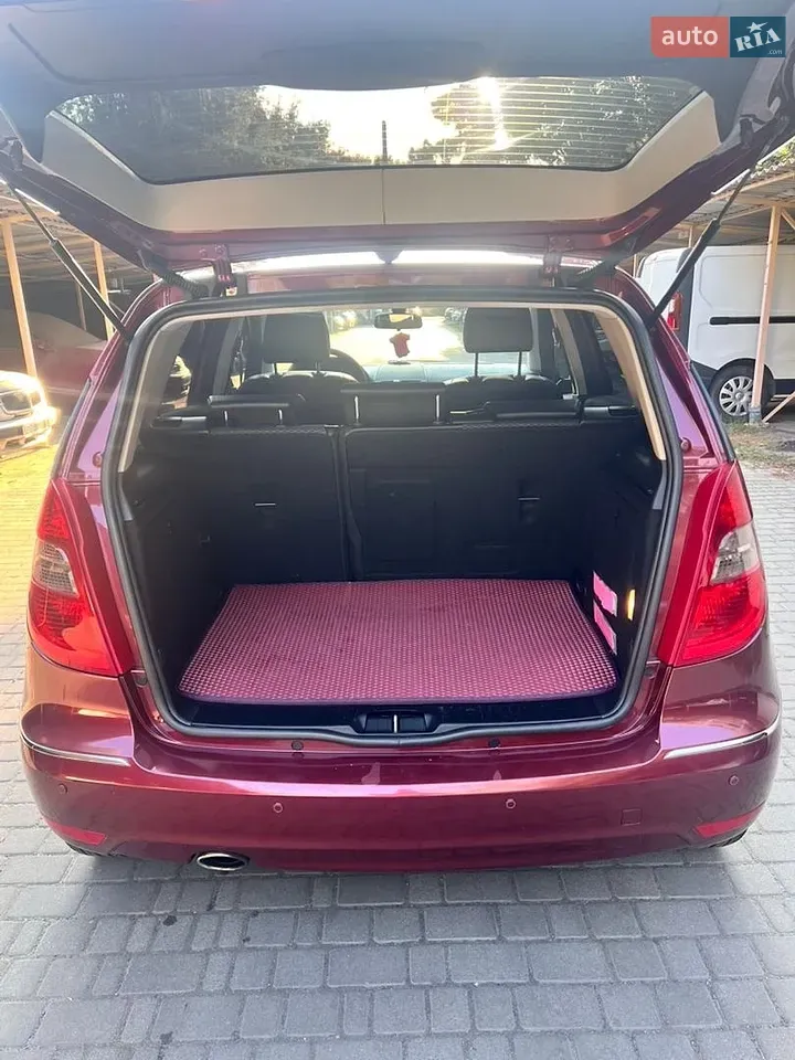 Mercedes-Benz A-Class 2010 photo 5