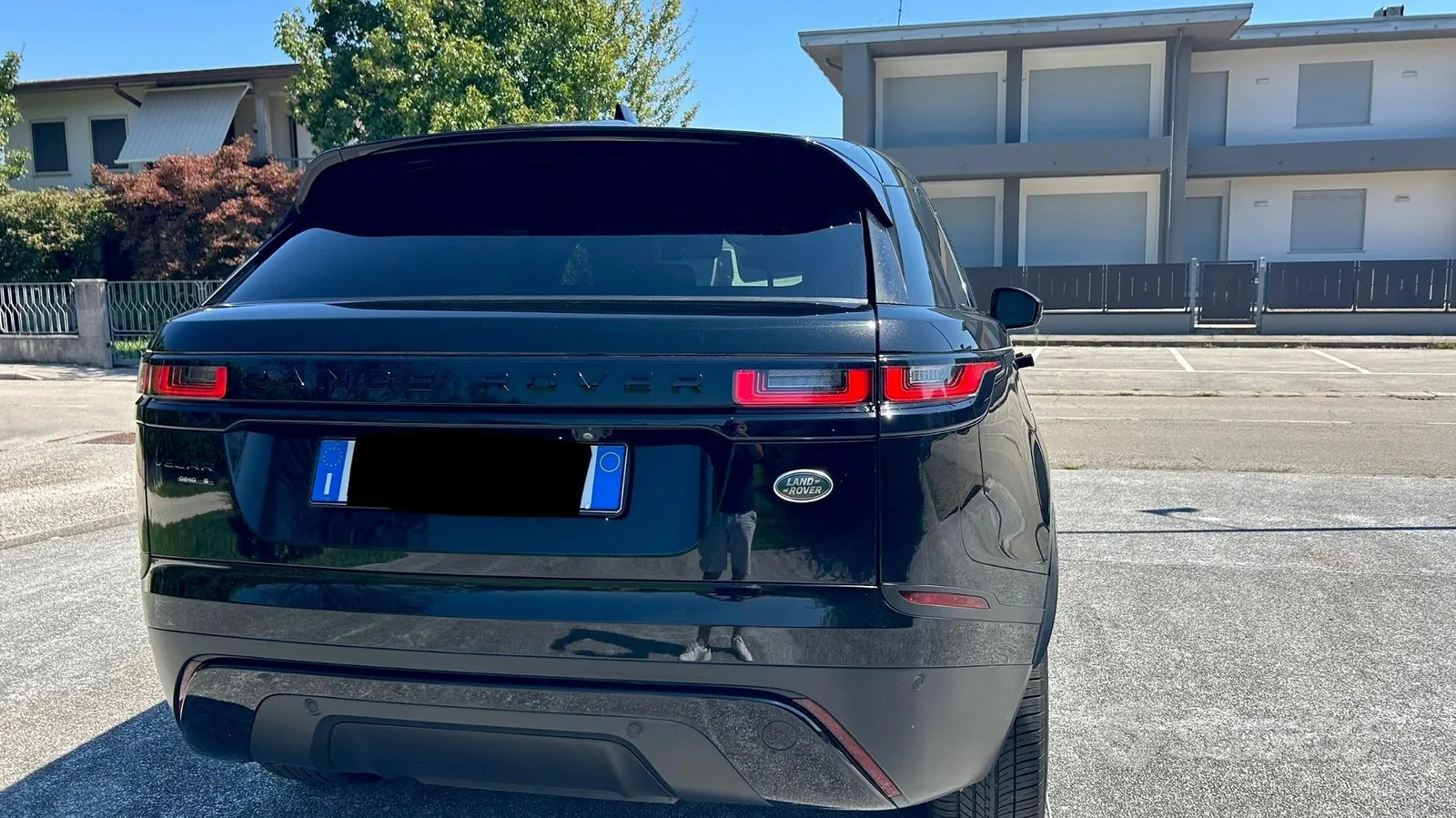 Land Rover Range Rover Velar 2018 photo 3