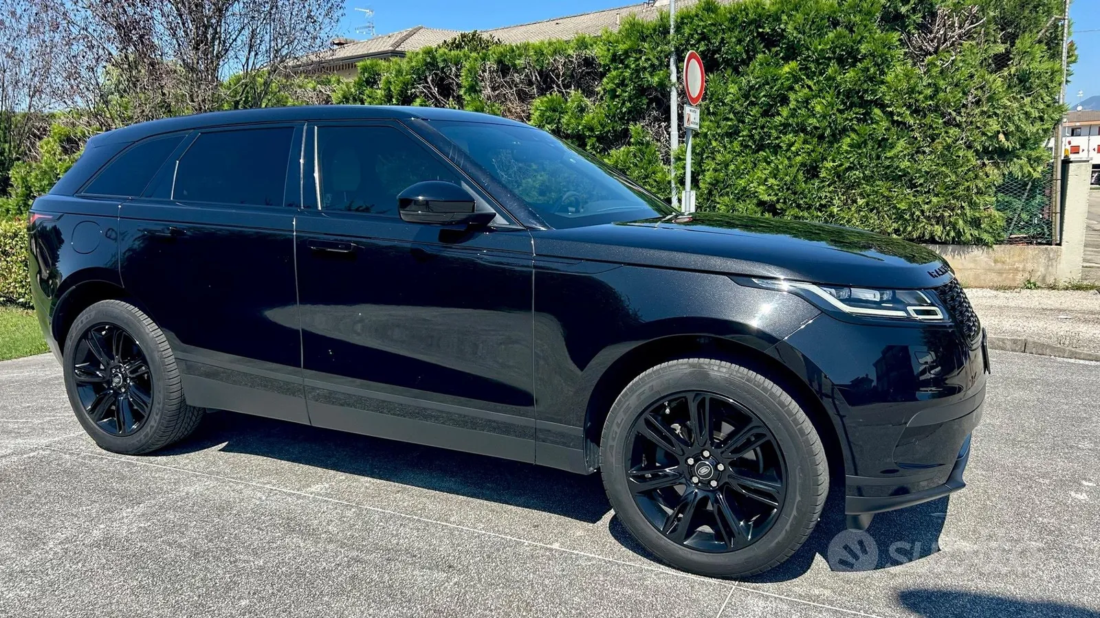 Land Rover Range Rover Velar 2018 photo 4