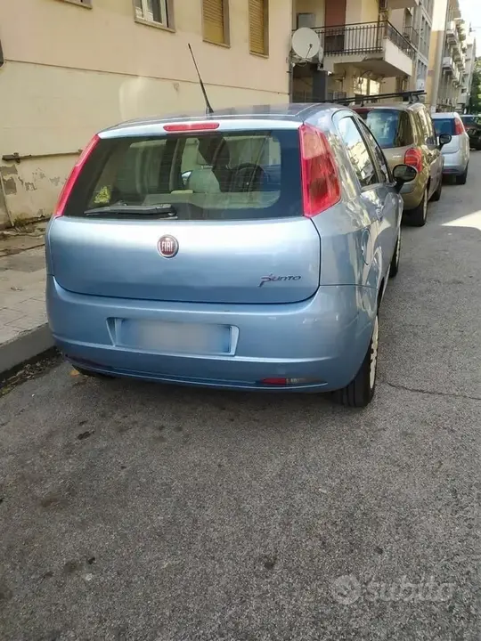 Fiat Grande Punto 2008 photo 3