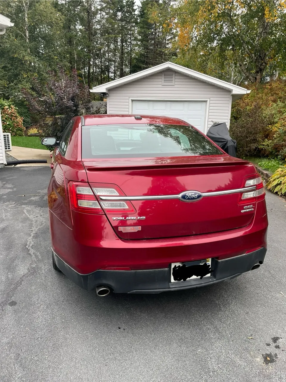 Ford Taurus 2014 photo 2