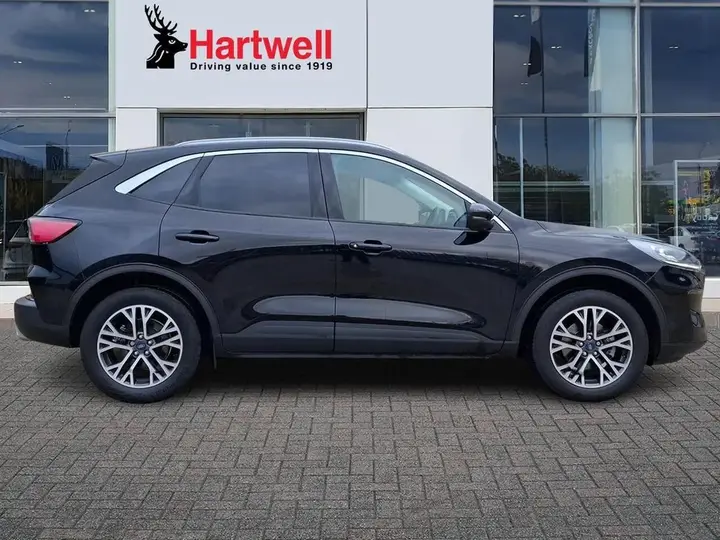 Ford Kuga 2023 photo 2