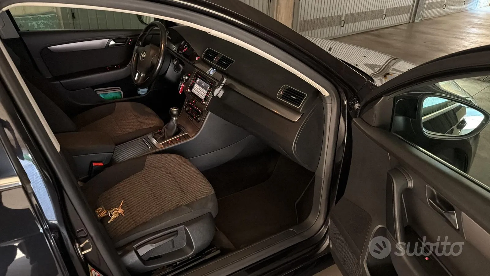 Volkswagen Passat 2011 photo 3