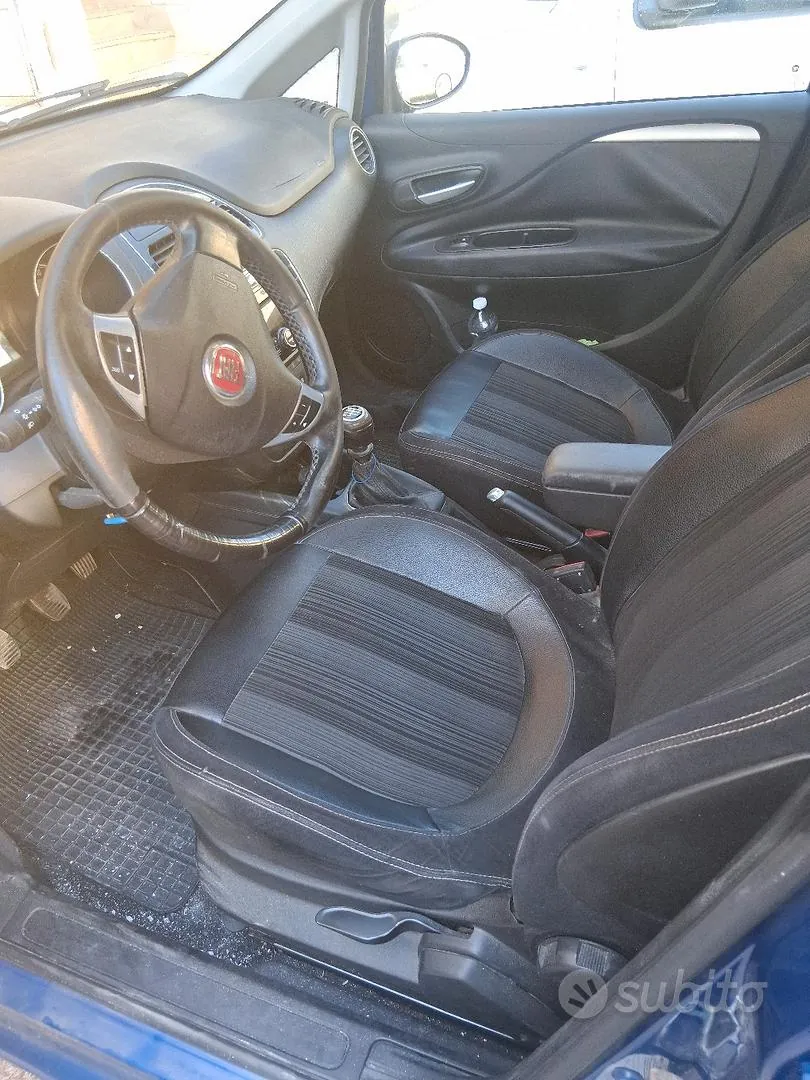 Fiat Punto Evo 2011 photo 5