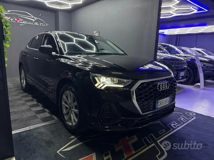 Audi Q3 2023 photo 2