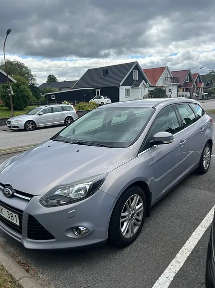 Ford Focus 2013 photo 2