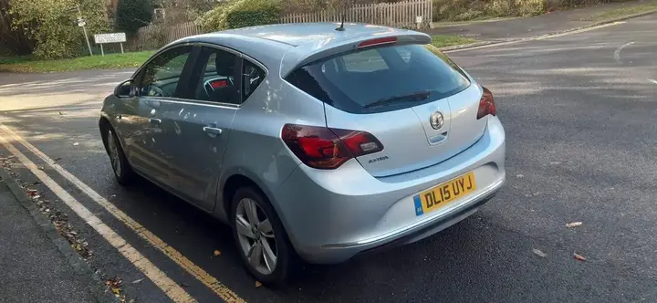 Vauxhall Astra 2015 photo 4
