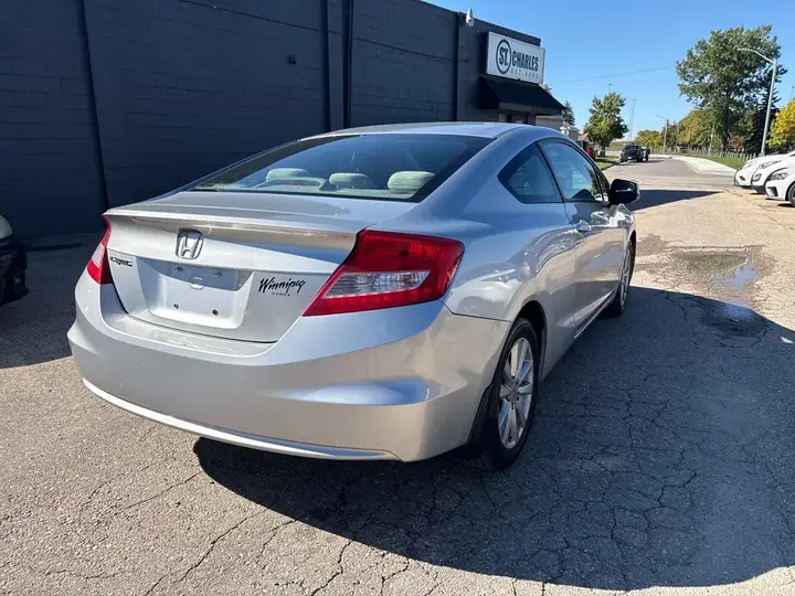 Honda Civic 2012 photo 5