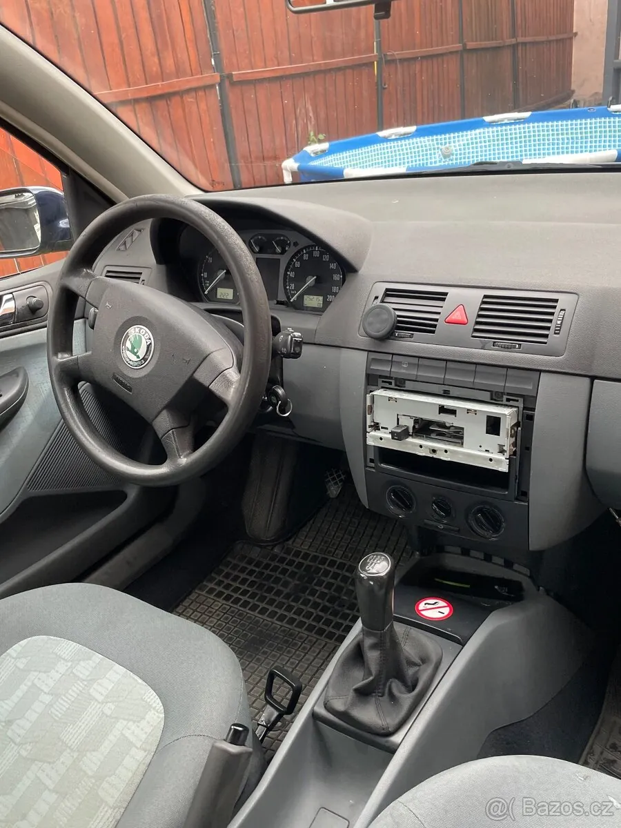 Skoda Fabia photo 4