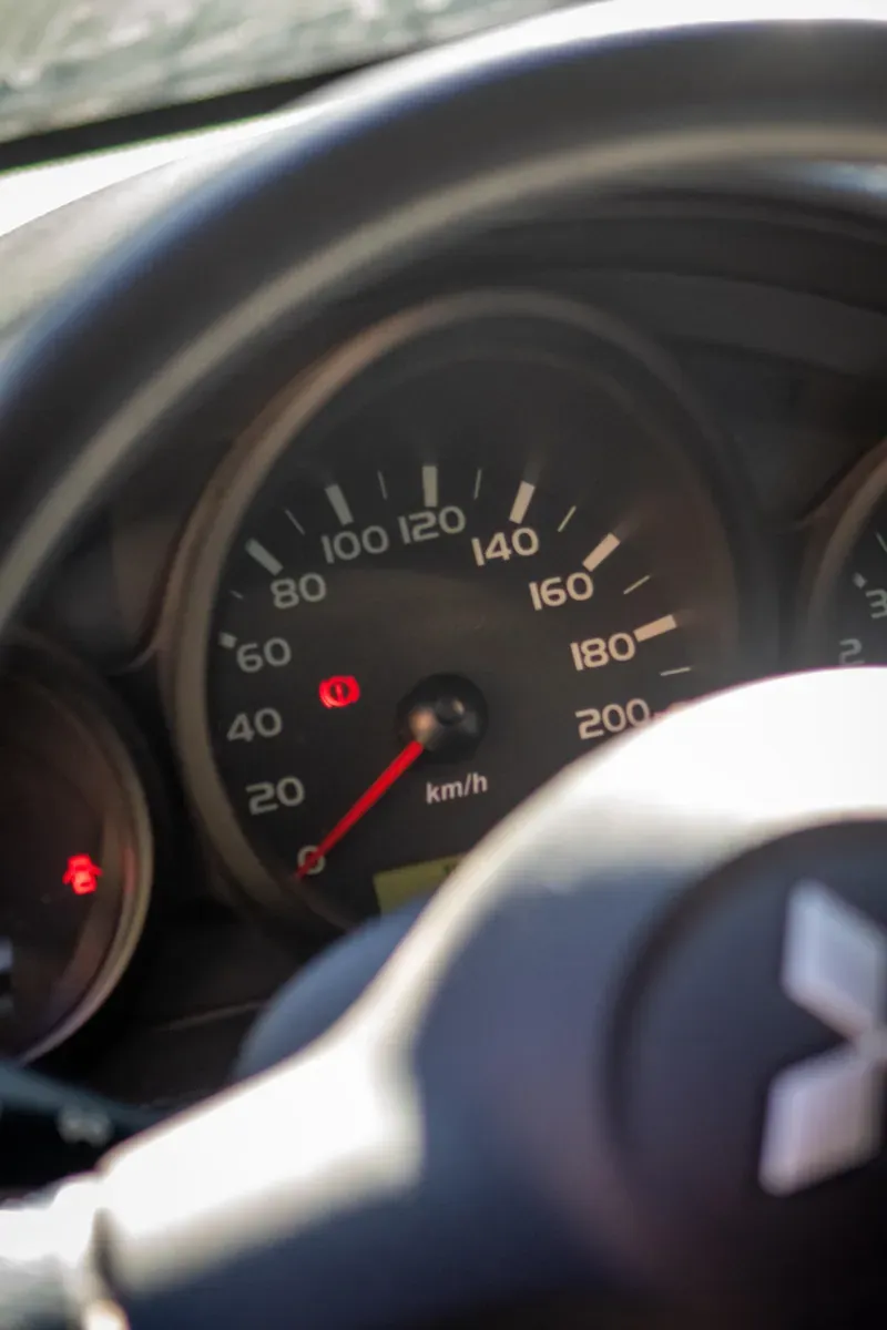 Mitsubishi Colt 2006 photo 2