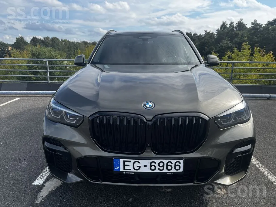 BMW X5 2022 photo 2