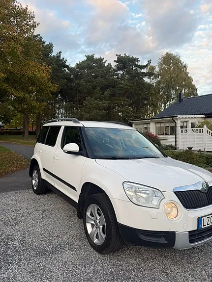 Skoda Yeti 2012 photo 5