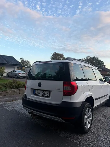 Skoda Yeti 2012 photo 4
