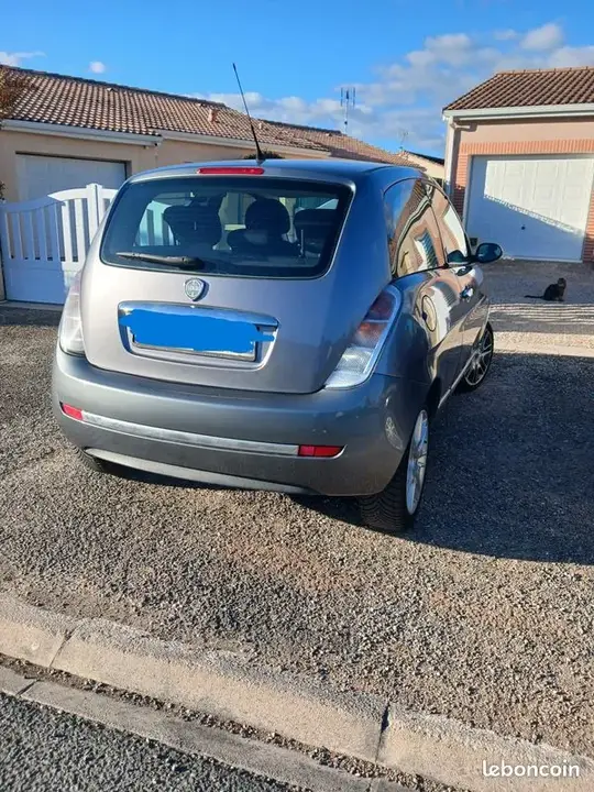 Lancia Ypsilon 2009 photo 2