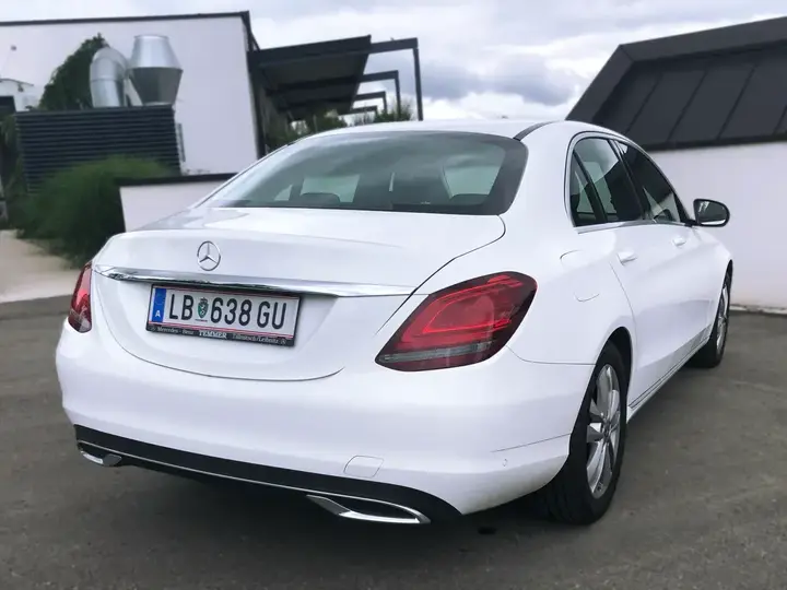 Mercedes-Benz C-Class 2021 photo 3