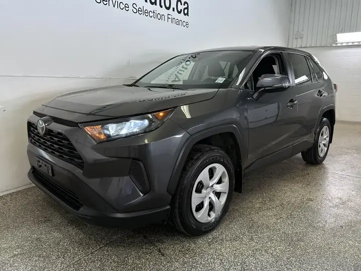 Toyota Rav4 2024 photo 3