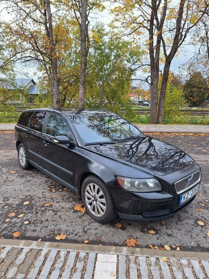 Volvo V50