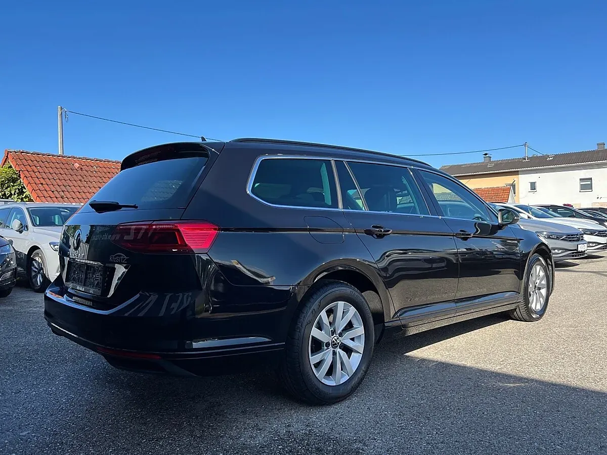 Volkswagen Passat 2024 photo 3