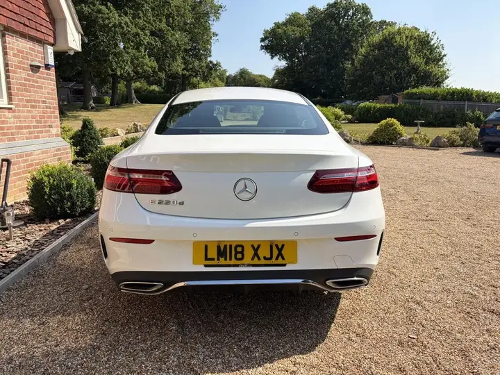 Mercedes-Benz E-Class 2018 photo 5