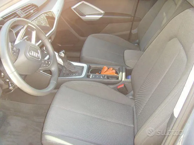 Audi Q3 2025 photo 2