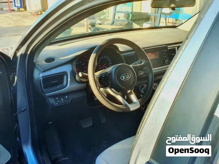 Kia Rio 2019 photo 2