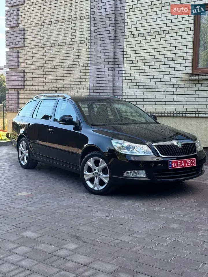 Skoda Octavia 2010 photo 4