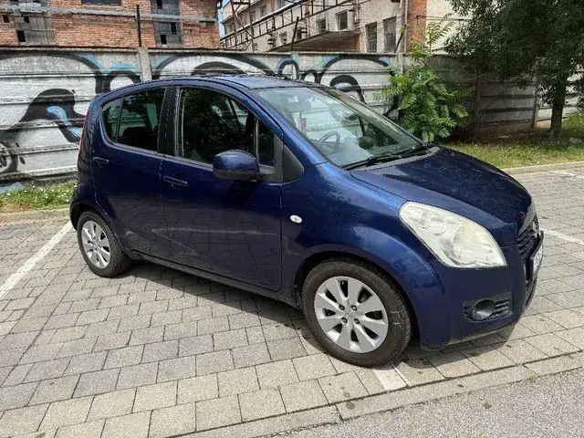 Suzuki Splash 2008 photo 4