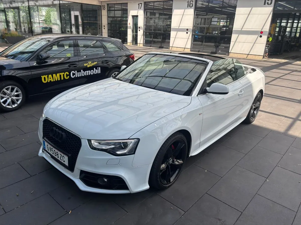 Audi A5 2012 photo 2