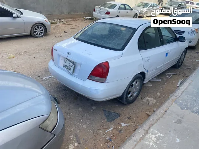 Hyundai Avante 2002 photo 3