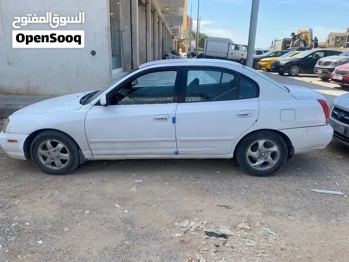 Hyundai Avante 2002 photo 2