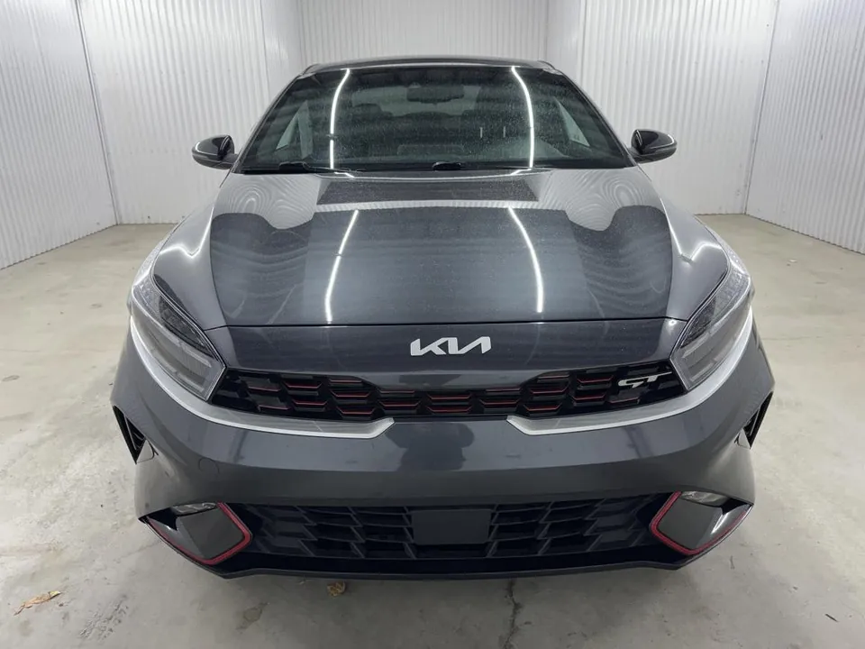 Kia Forte 2023 photo 3