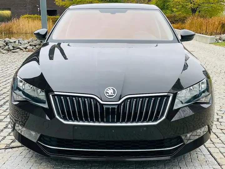 Skoda Superb 2018 photo 3