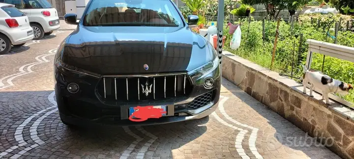 Maserati Levante 2017 photo 2