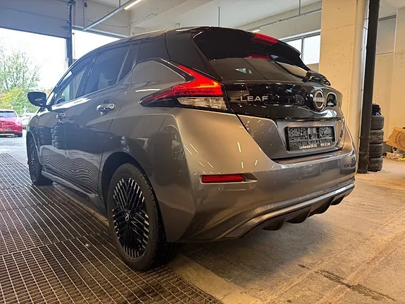 Nissan Leaf 2023 photo 3