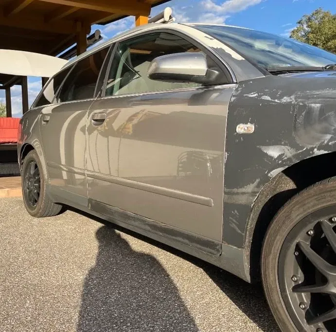 Audi A4 2004 photo 2