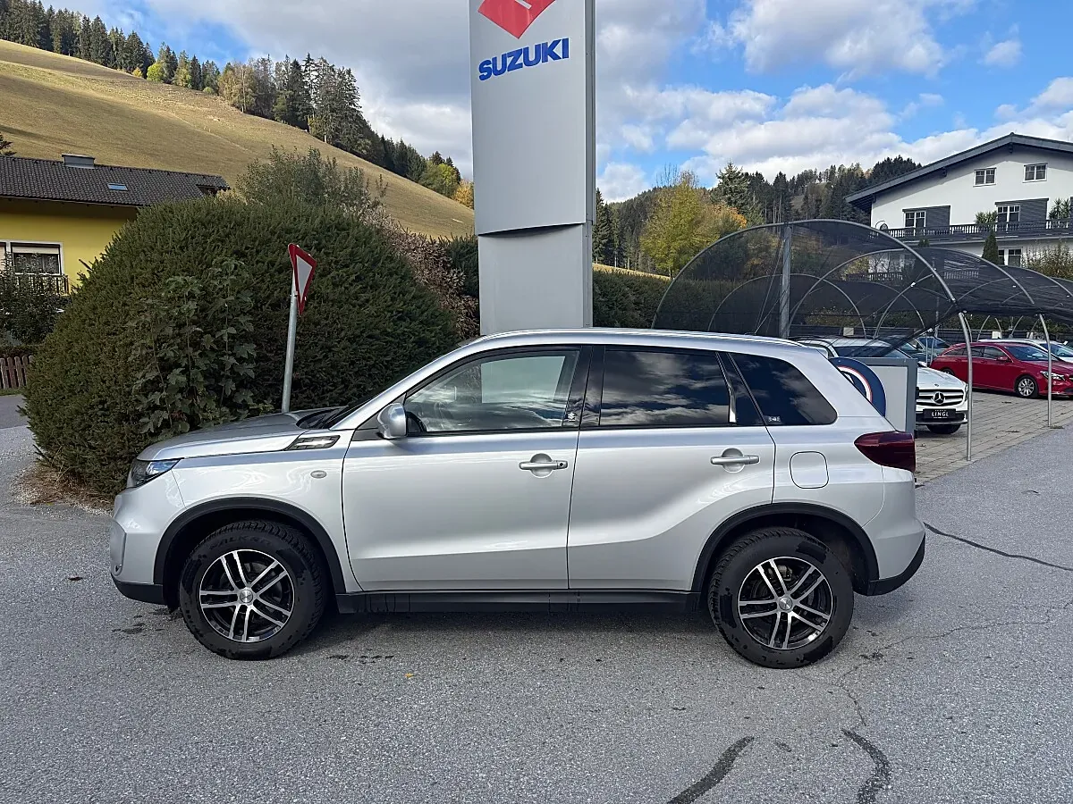 Suzuki Vitara 2023 photo 3