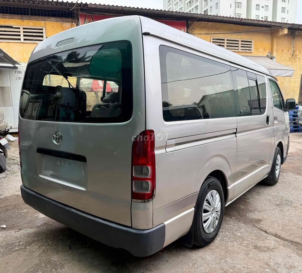 Toyota Hiace 2006 photo 5