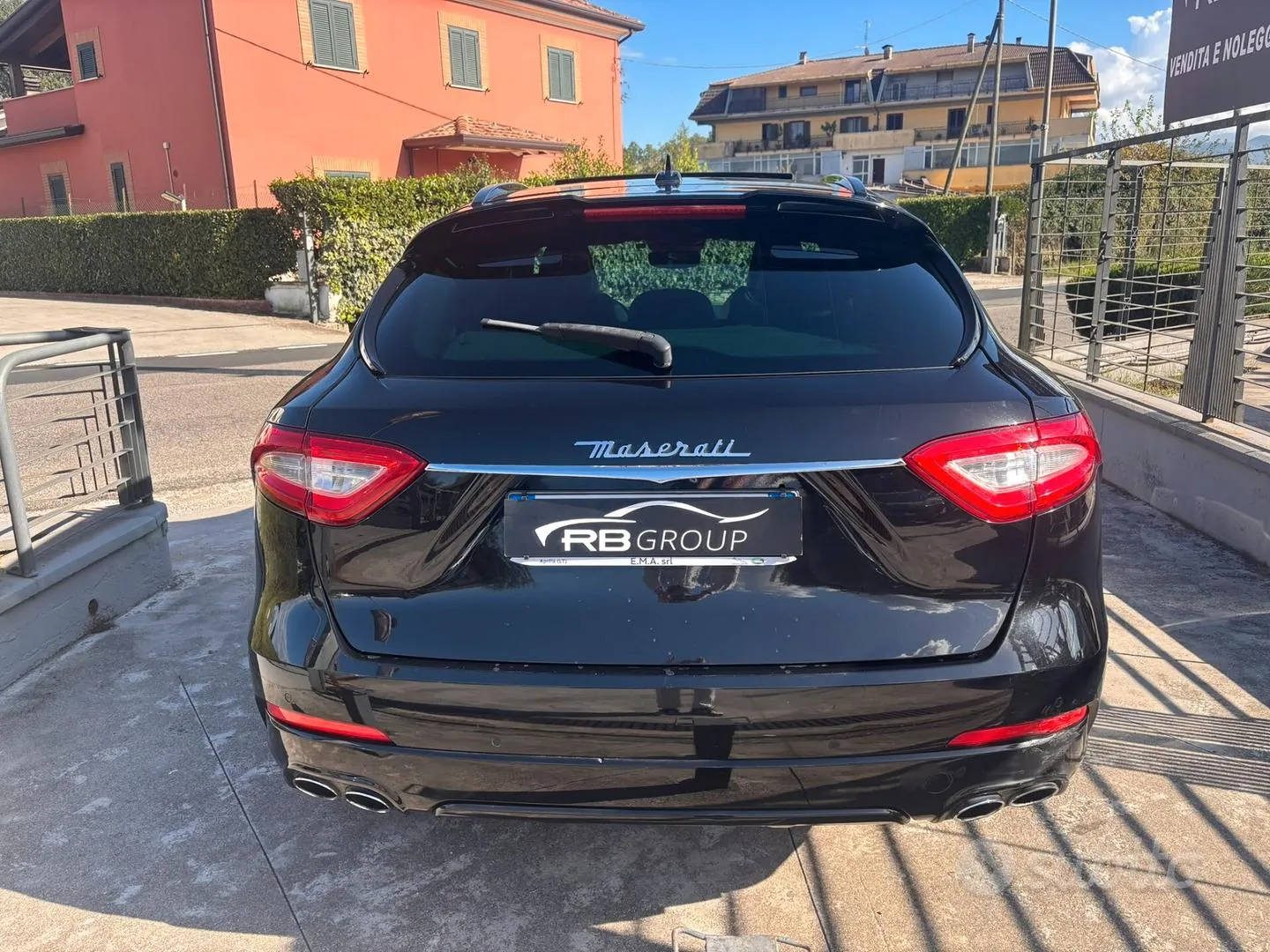 Maserati Levante 2017 photo 5