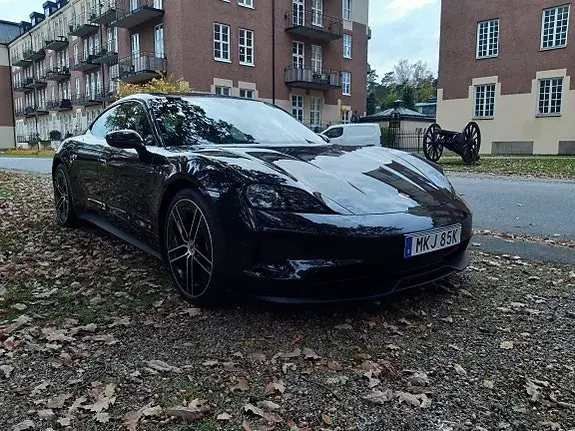 Porsche Taycan 2025 photo 2