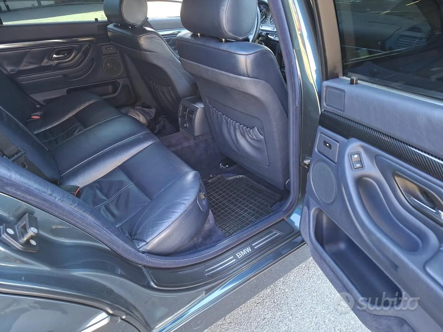 BMW E38 1995 photo 5