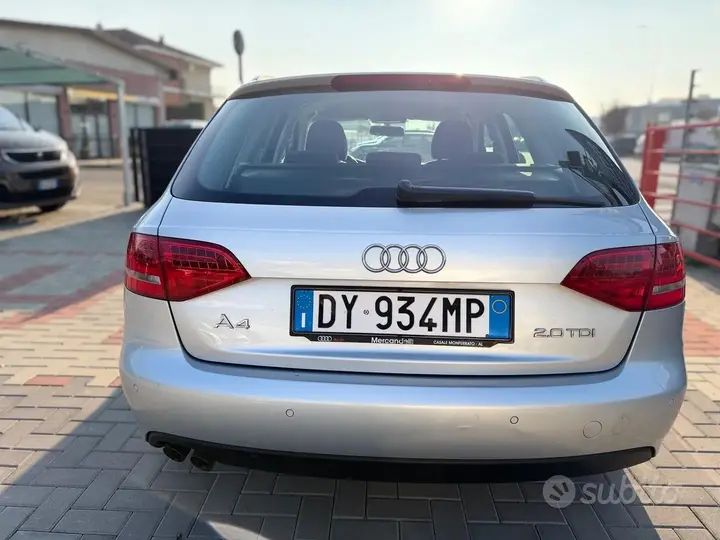 Audi A4 2010 photo 5