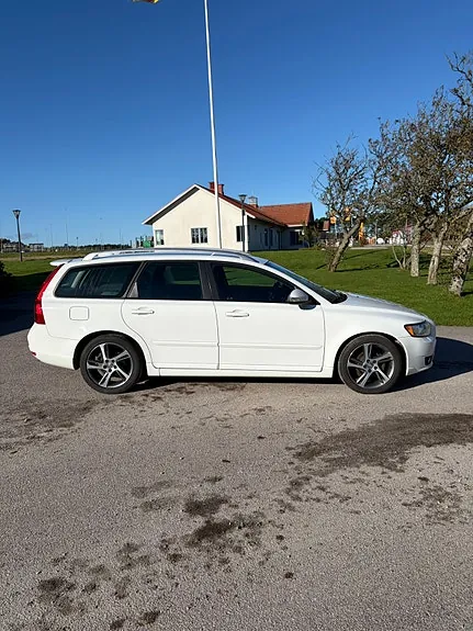 Volvo V50 2012 photo 4