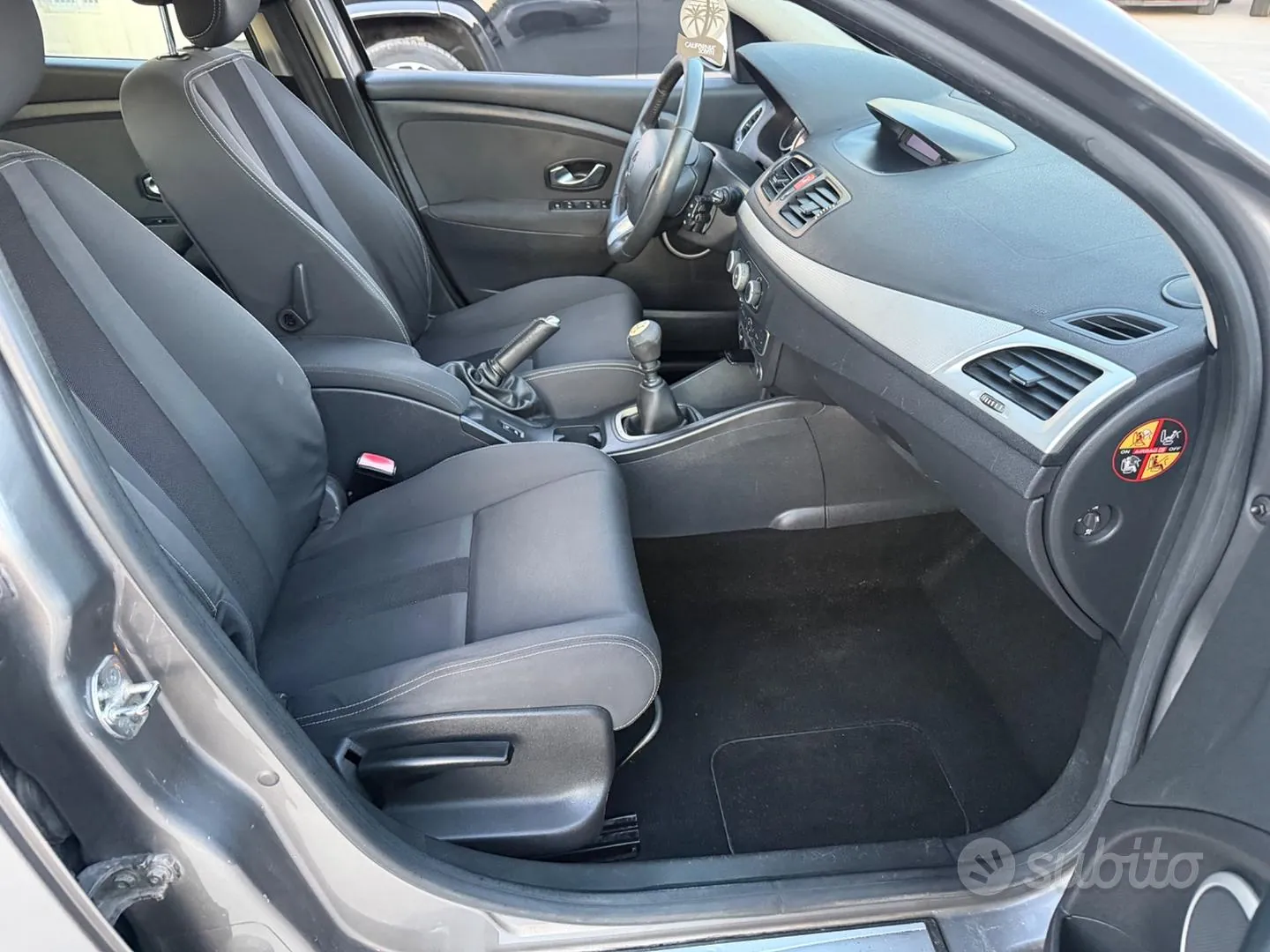 Renault Megane 2011 photo 5